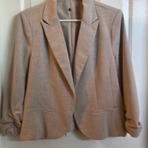 Women’s blazer in taupe/beige